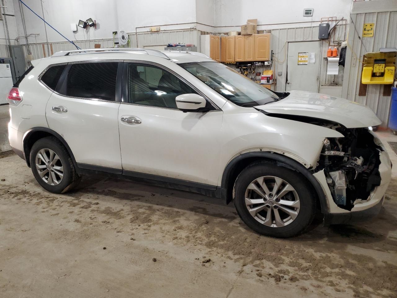 2016 Nissan Rogue - Image 4