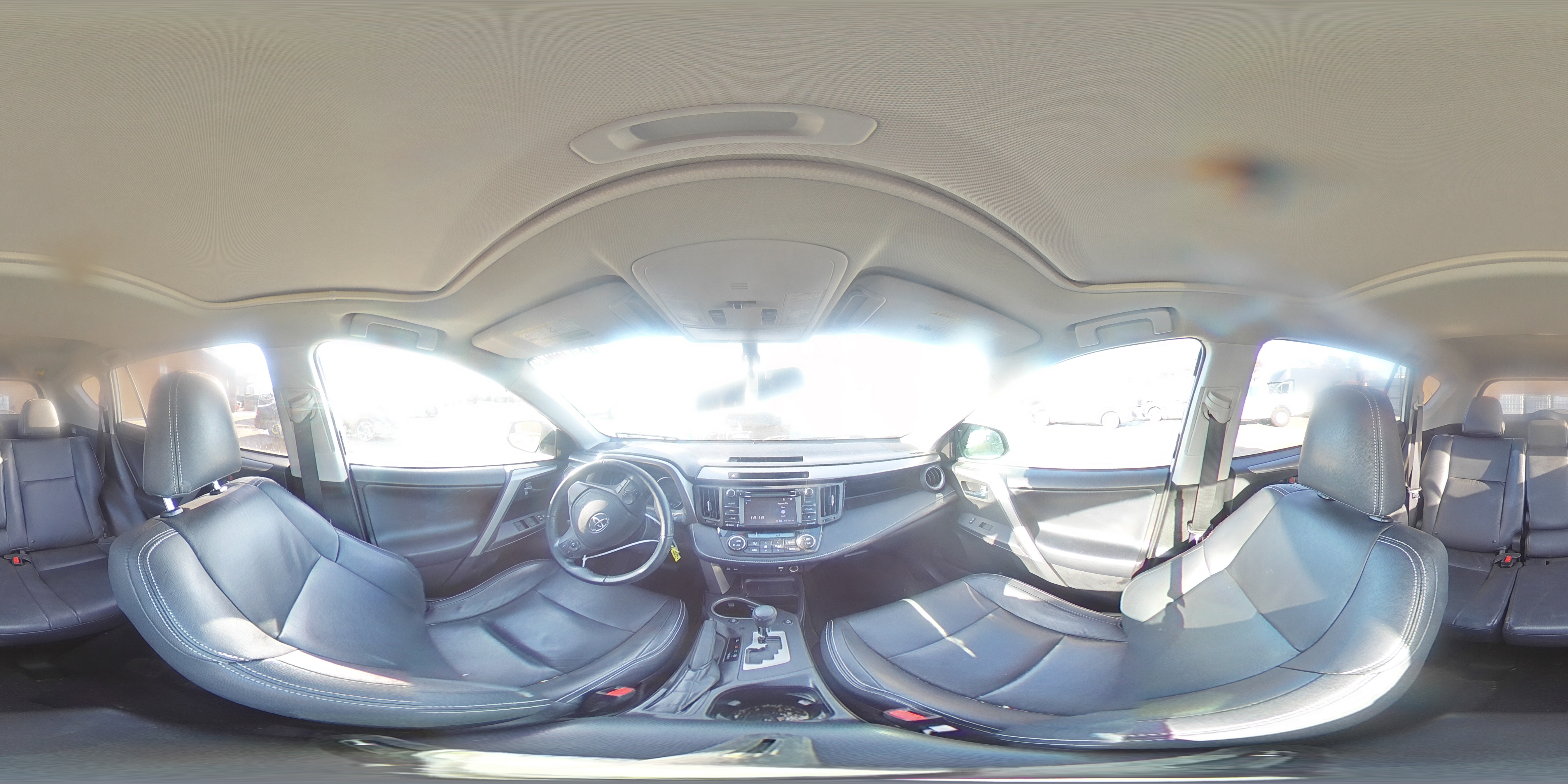 2016 Toyota RAV 4 - Image 12