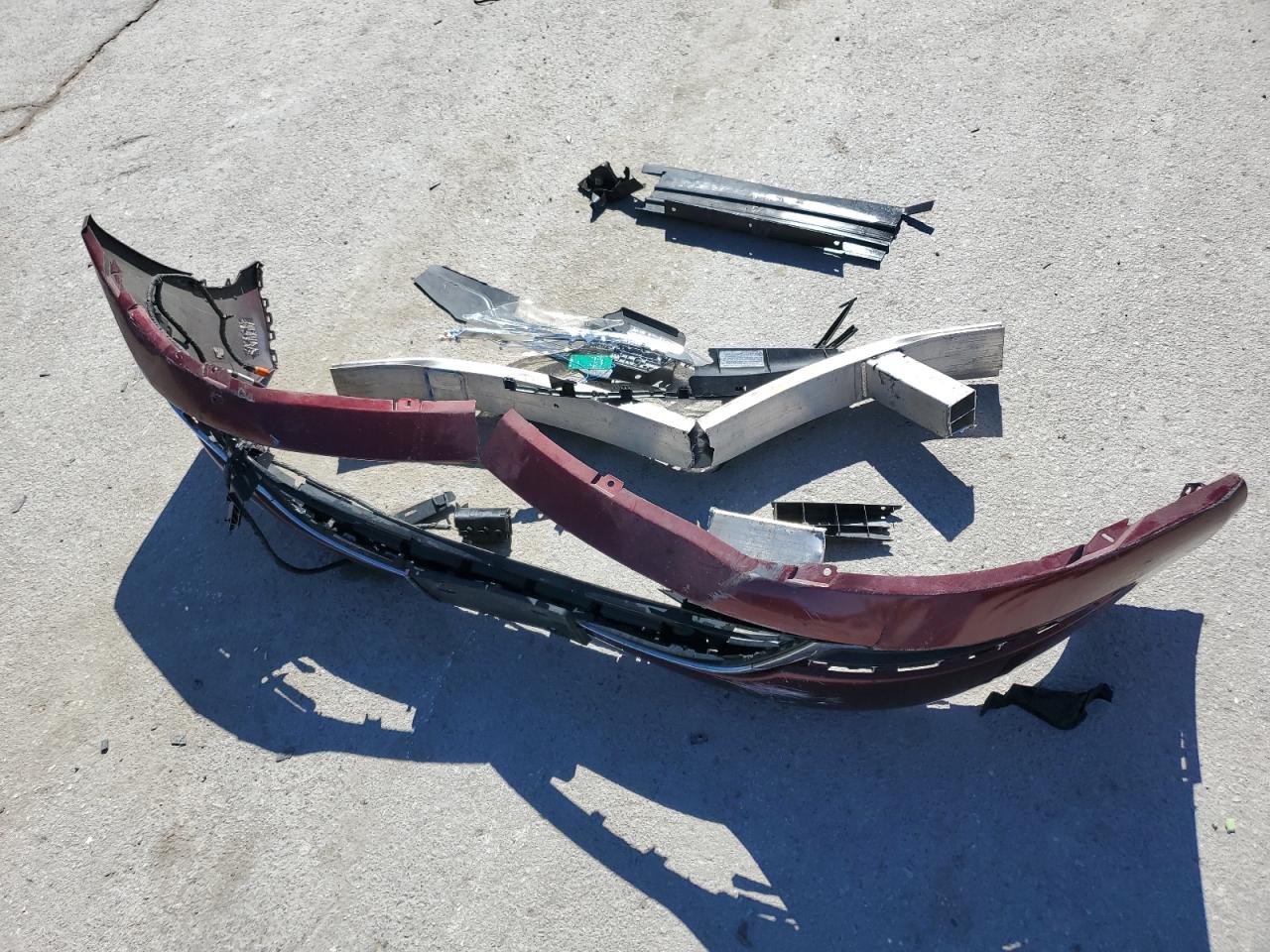 2015 Chrysler 200 - Image 14