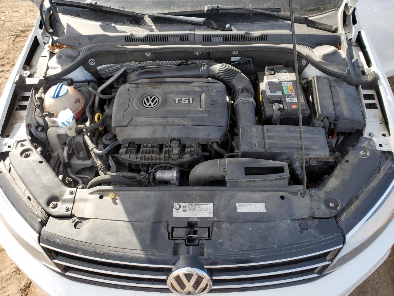 2016 Volkswagen Jetta - Image 11