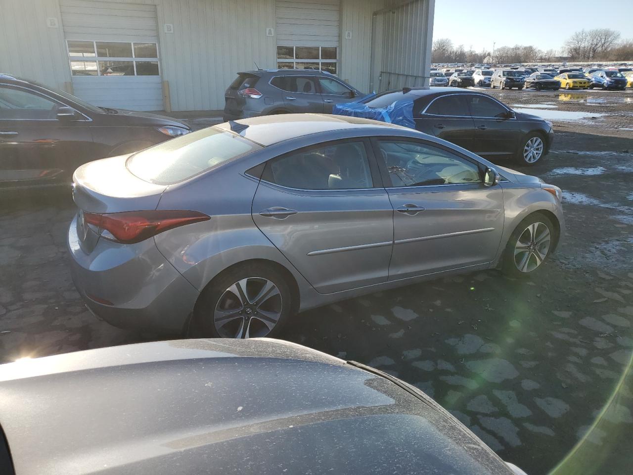 2014 Hyundai Elantra - Image 3