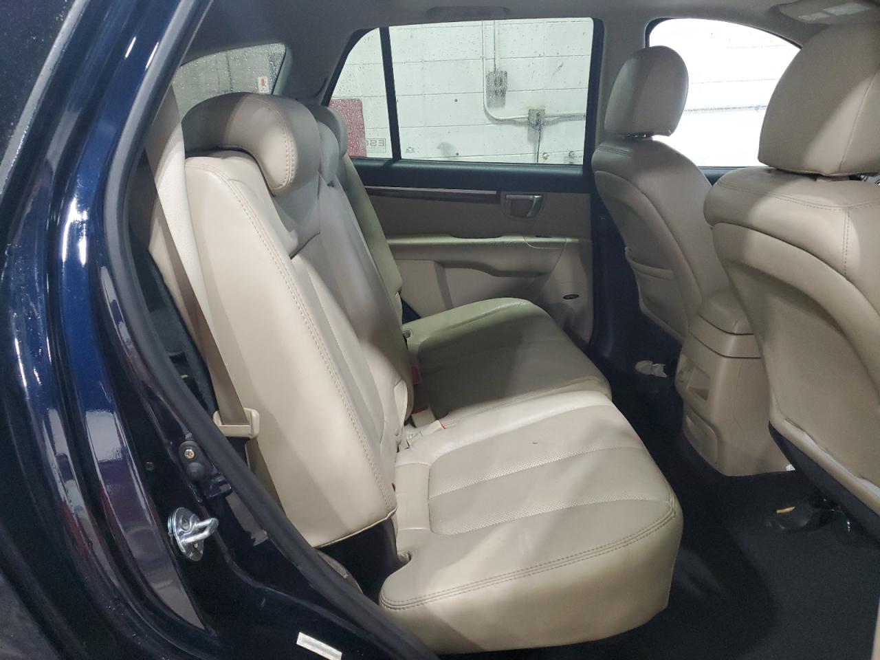 2008 Hyundai Santa Fe - Image 11