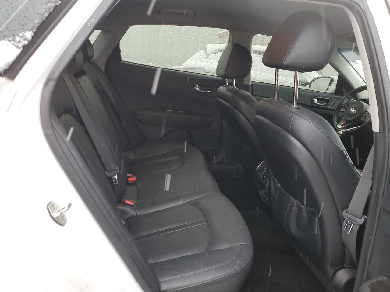 2018 Kia Optima - Image 10