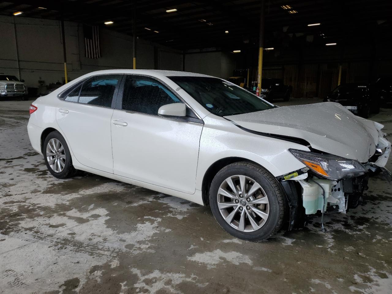 2015 Toyota Camry - Image 4