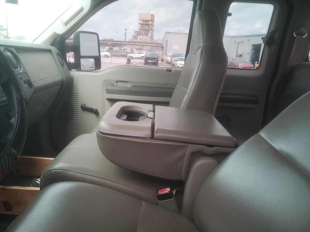 2008 Ford F250 - Image 8
