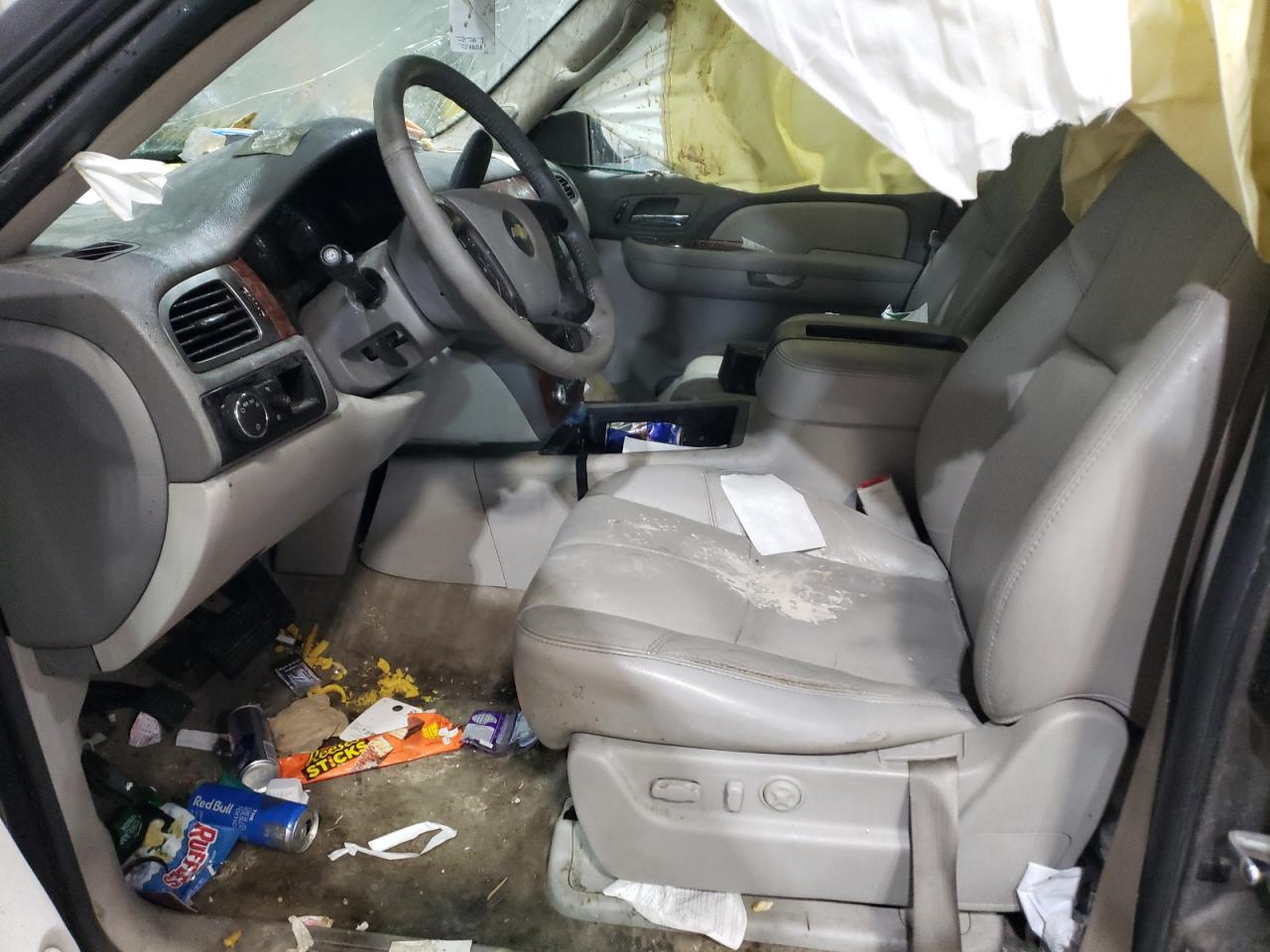 2007 Chevrolet Suburban - Image 7