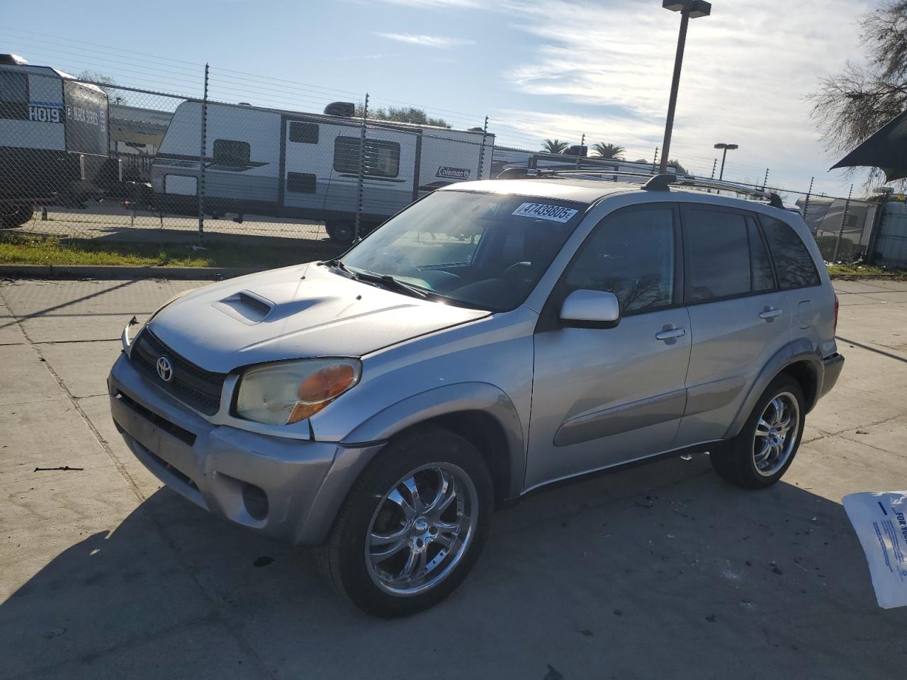 2004 Toyota RAV 4 - Image 1