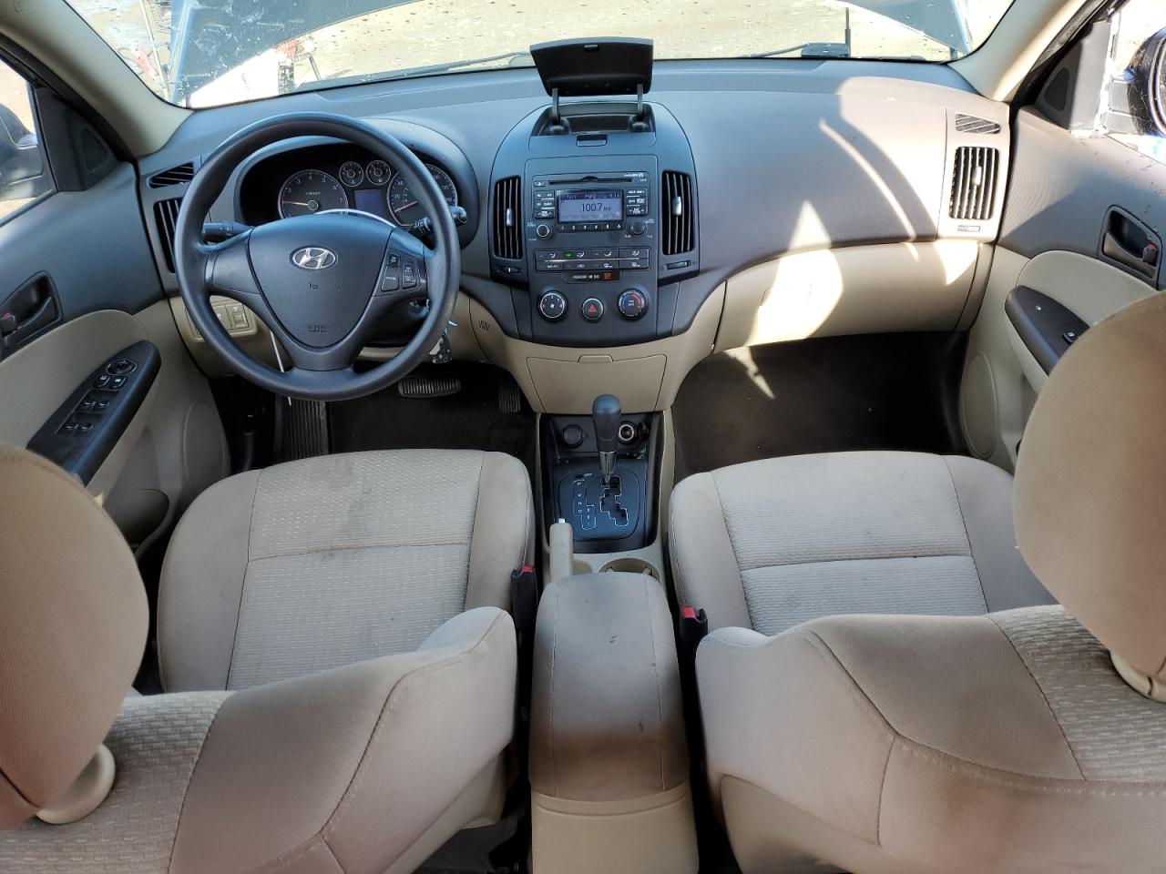 2012 Hyundai Elantra - Image 8