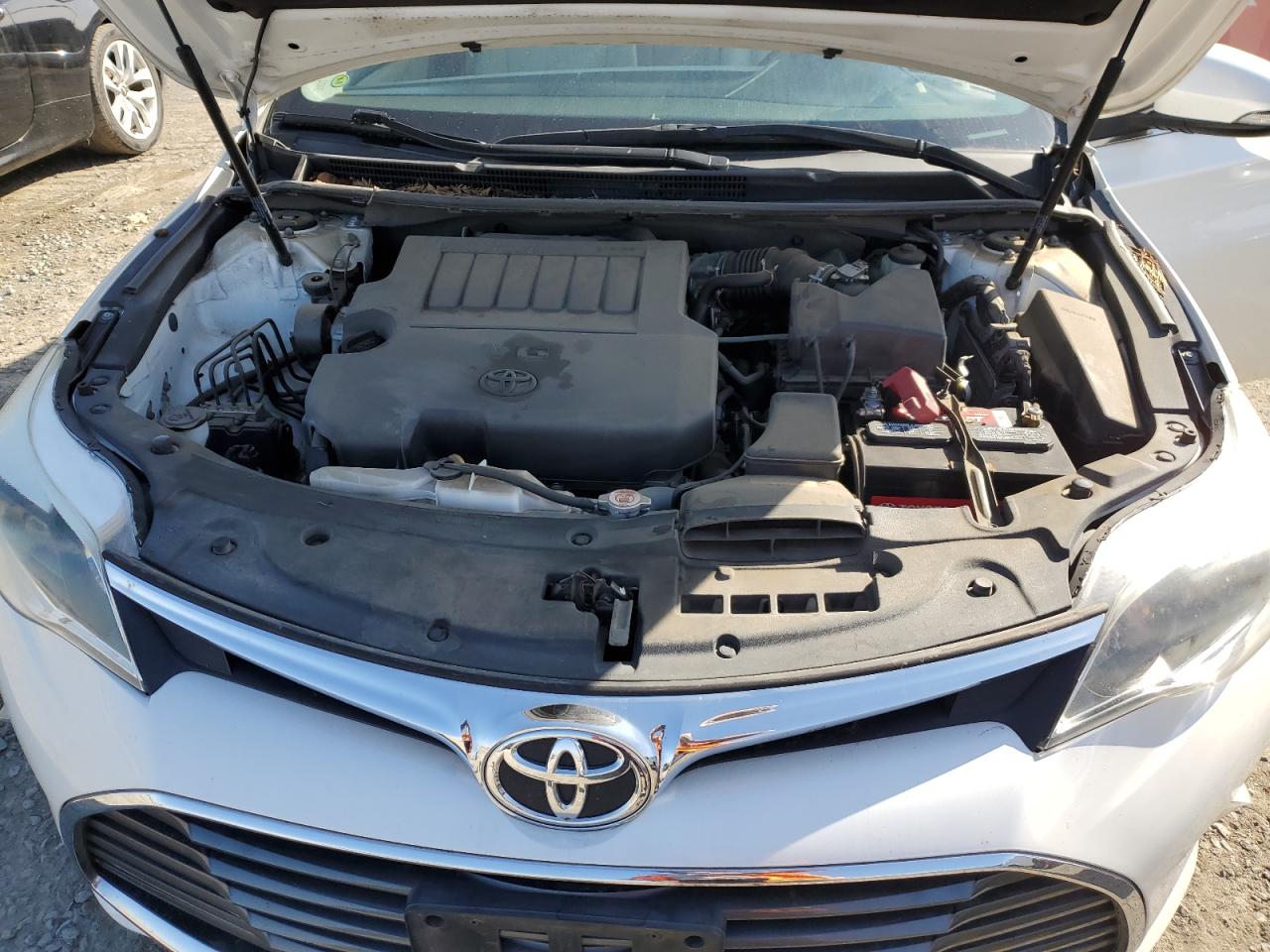 2016 Toyota Avalon - Image 11