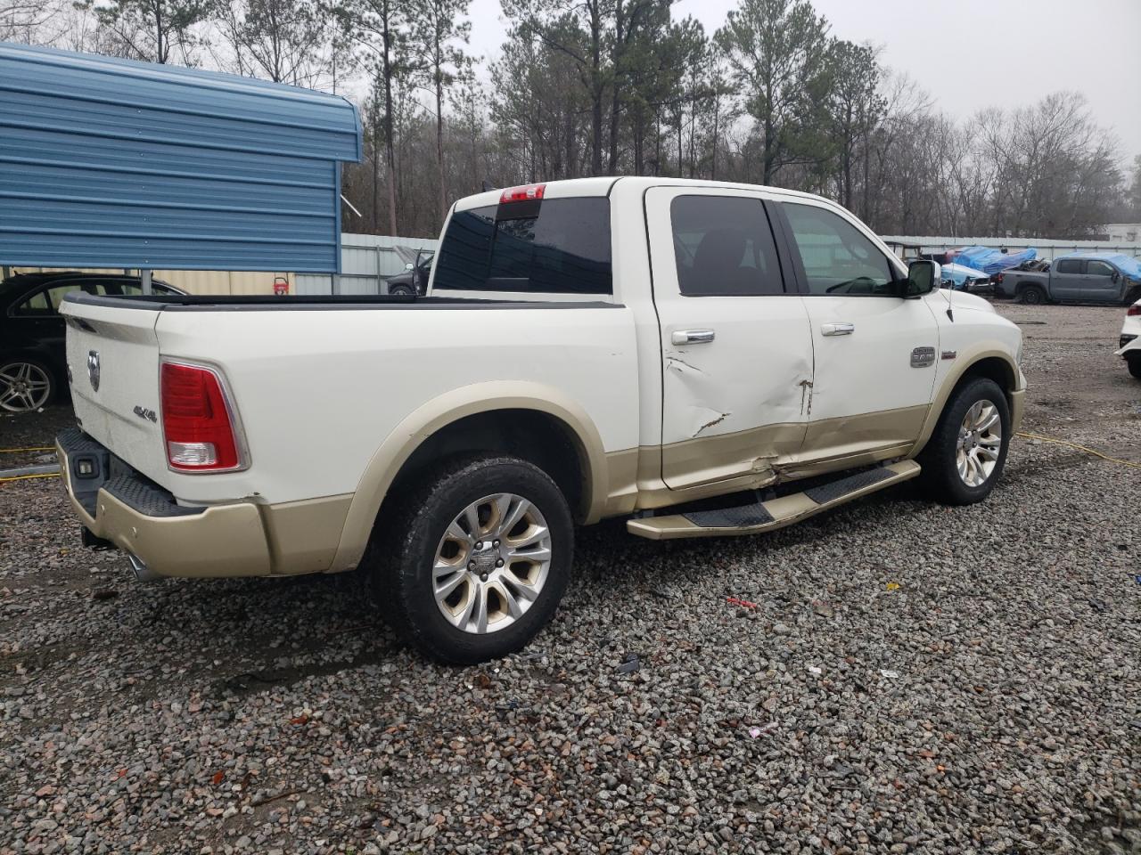 2016 RAM 1500 - Image 3