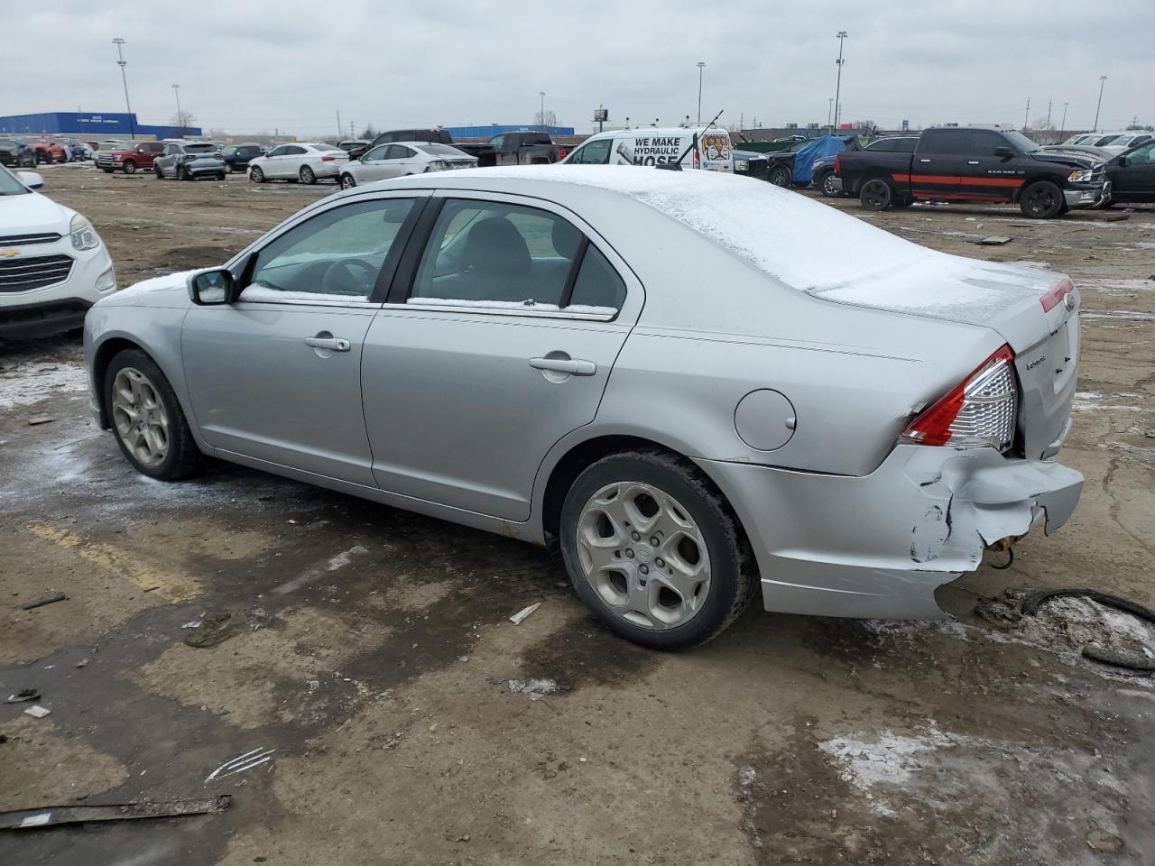 2010 Ford Fusion - Image 2