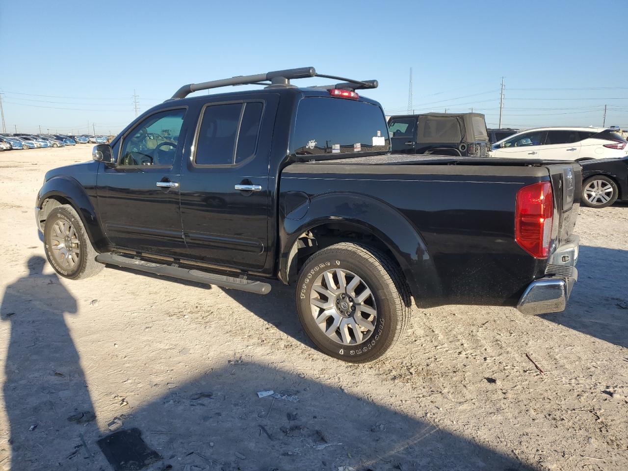 2012 Nissan Navara (Frontier) - Image 2