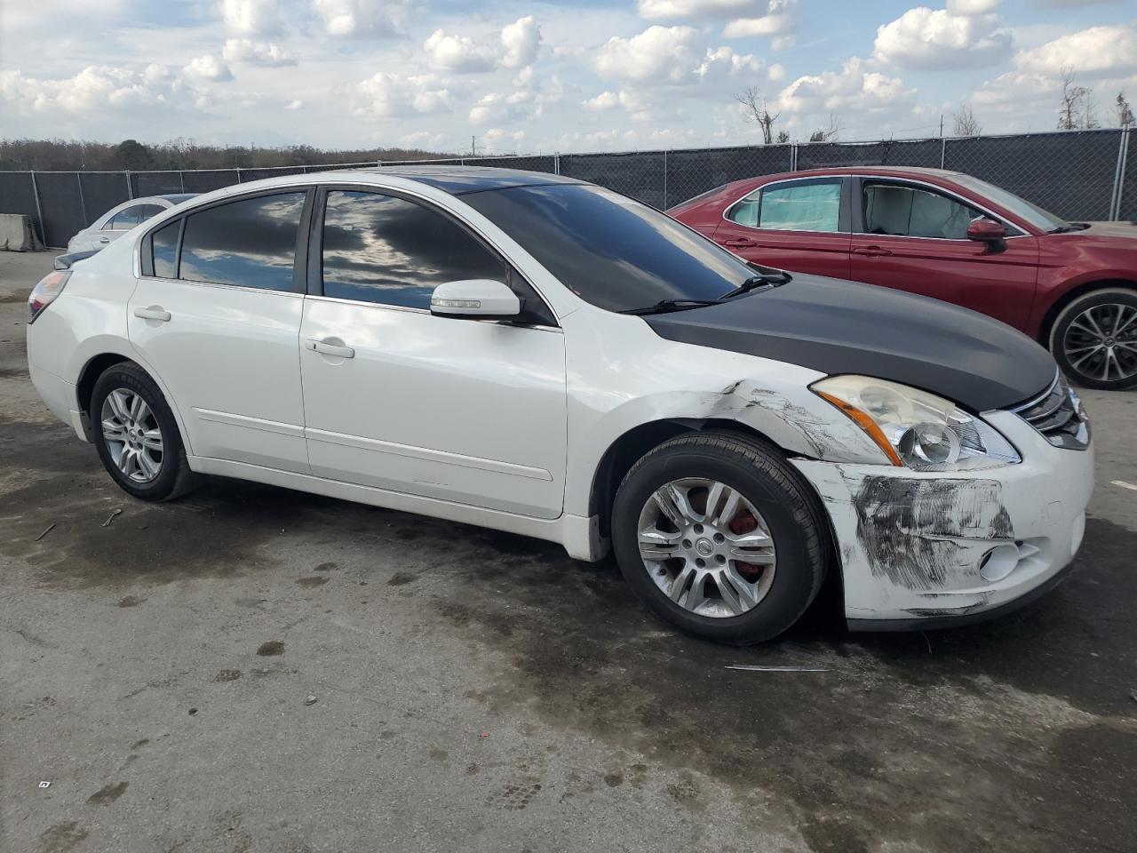 2011 Nissan Altima - Image 4