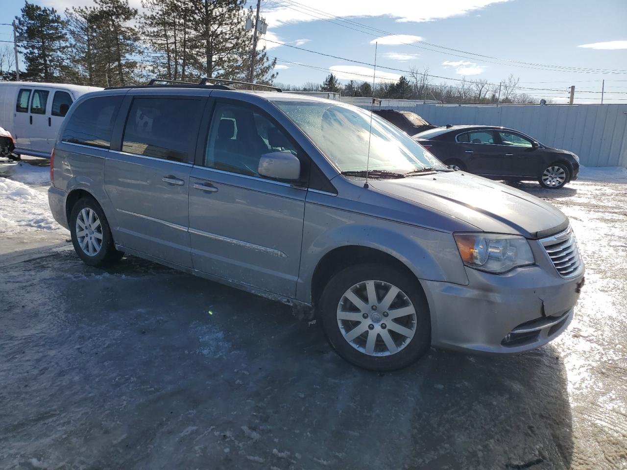 2014 Chrysler Town & Country - Image 4