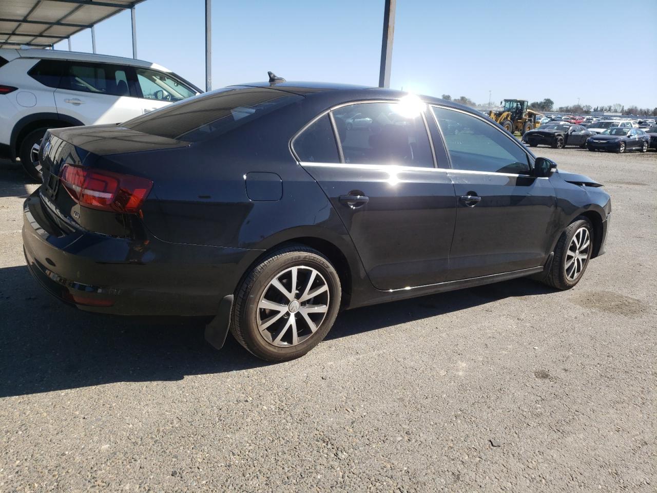 2017 Volkswagen Jetta - Image 3