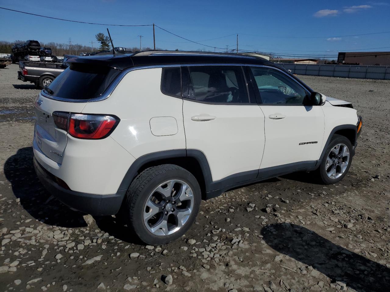 2018 Jeep Compass - Image 3