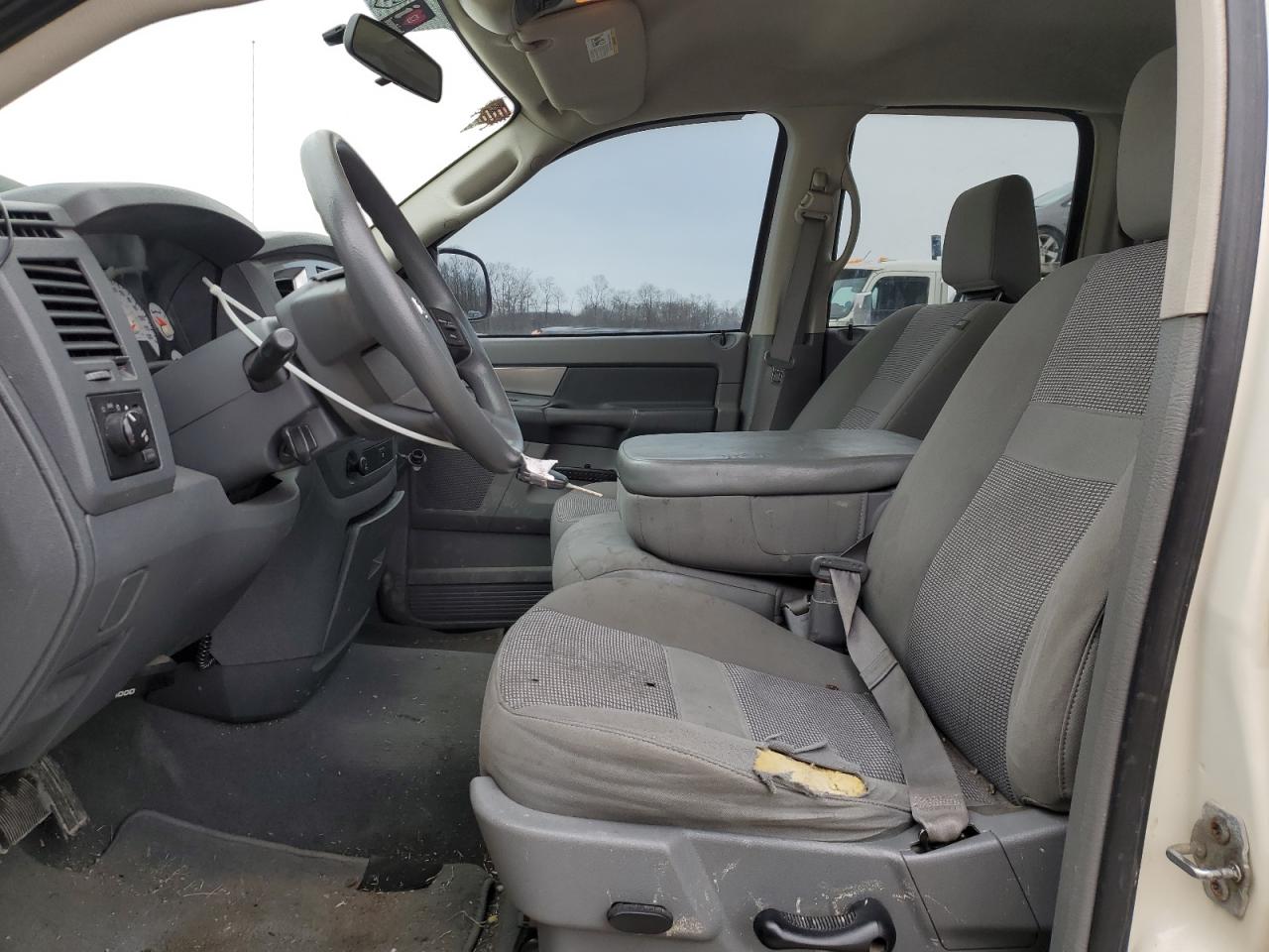 2008 Dodge RAM - Image 7