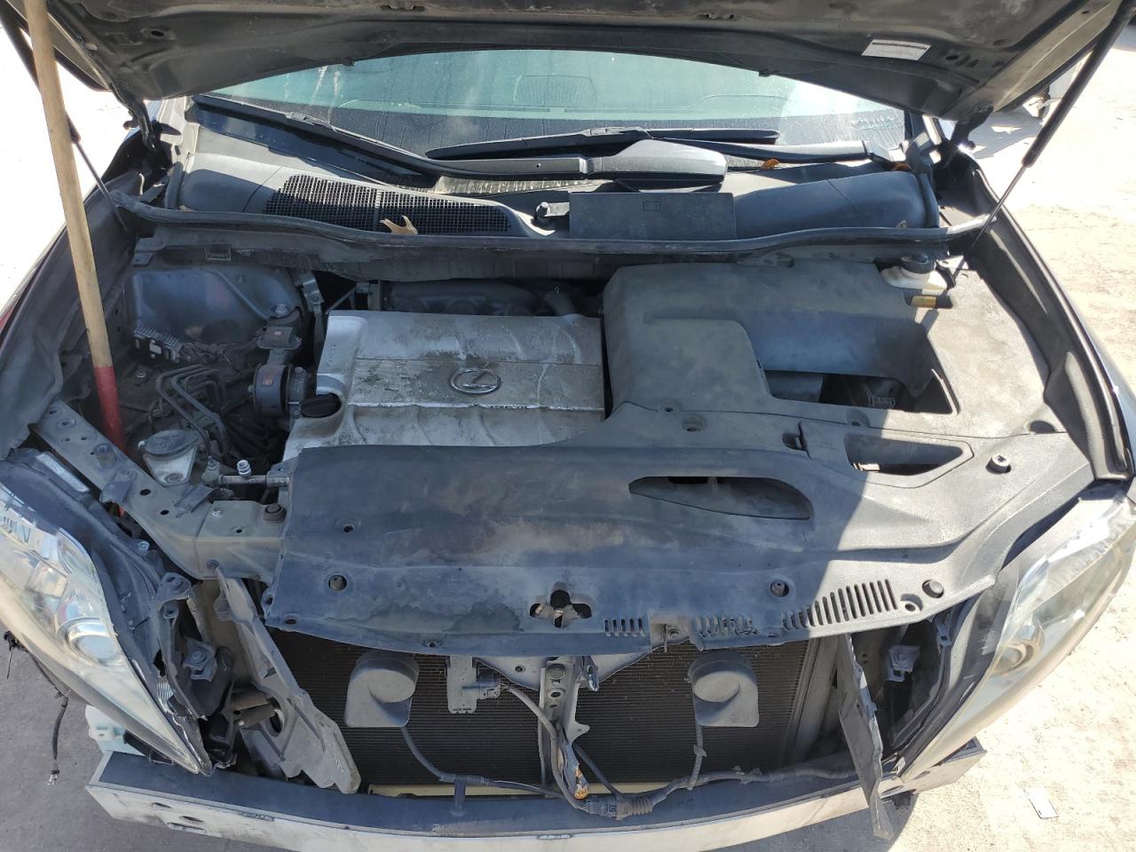 2010 Lexus RX - Image 12