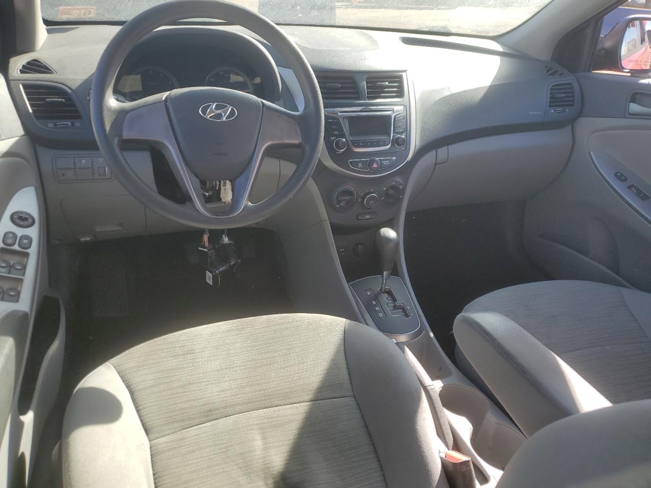 2015 Hyundai Accent - Image 8