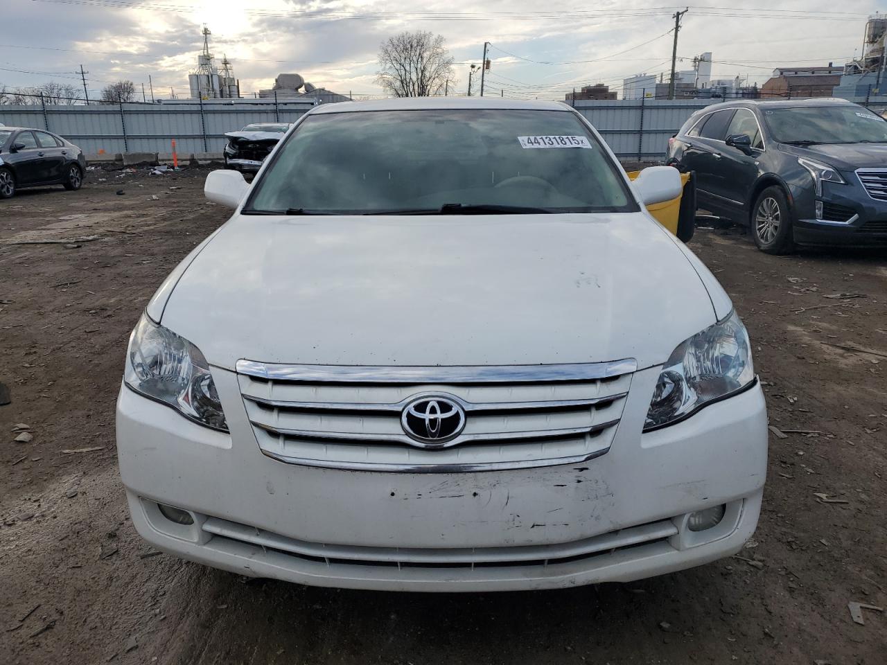 2005 Toyota Avalon - Image 5