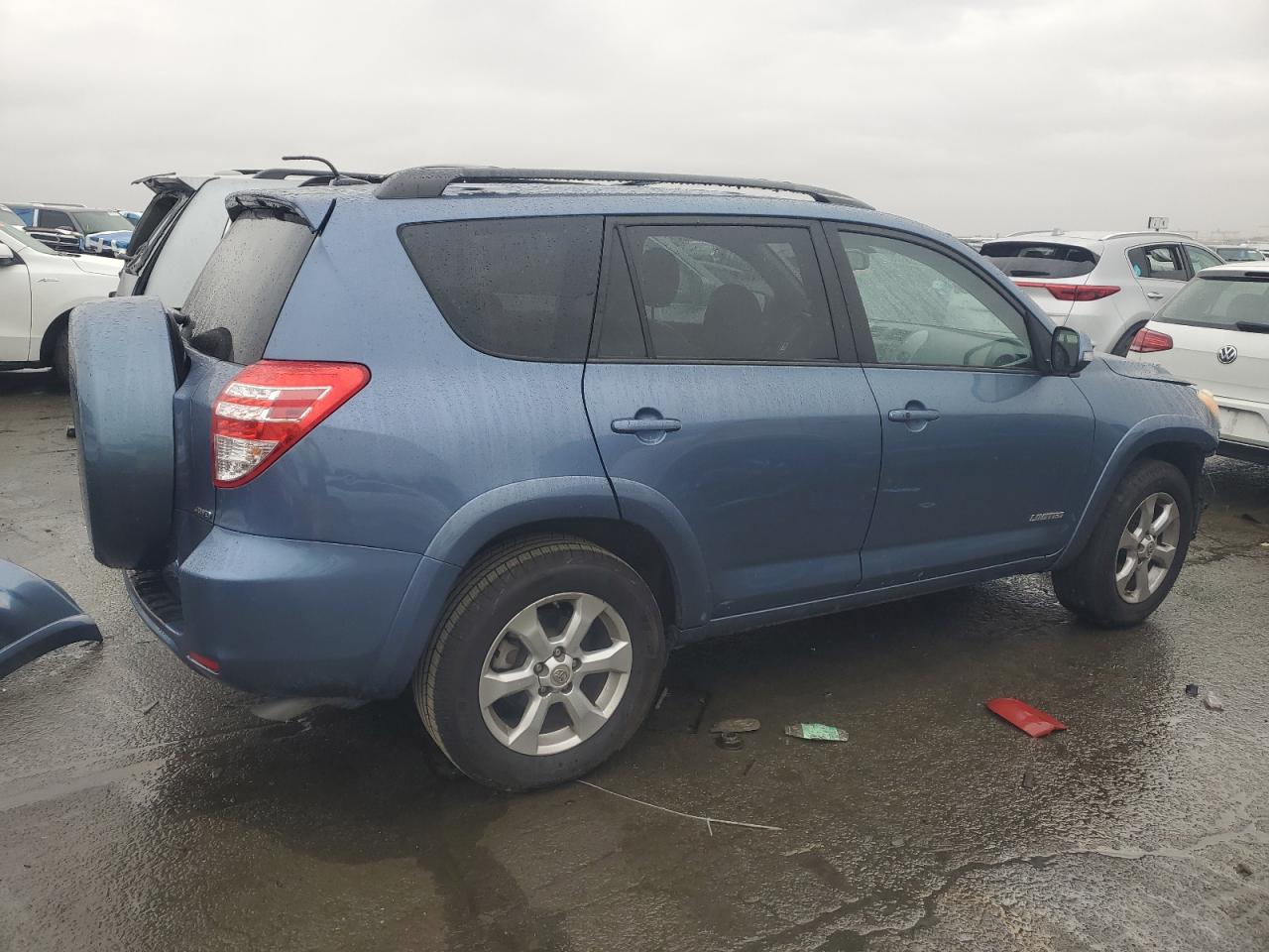 2010 Toyota RAV 4 - Image 3