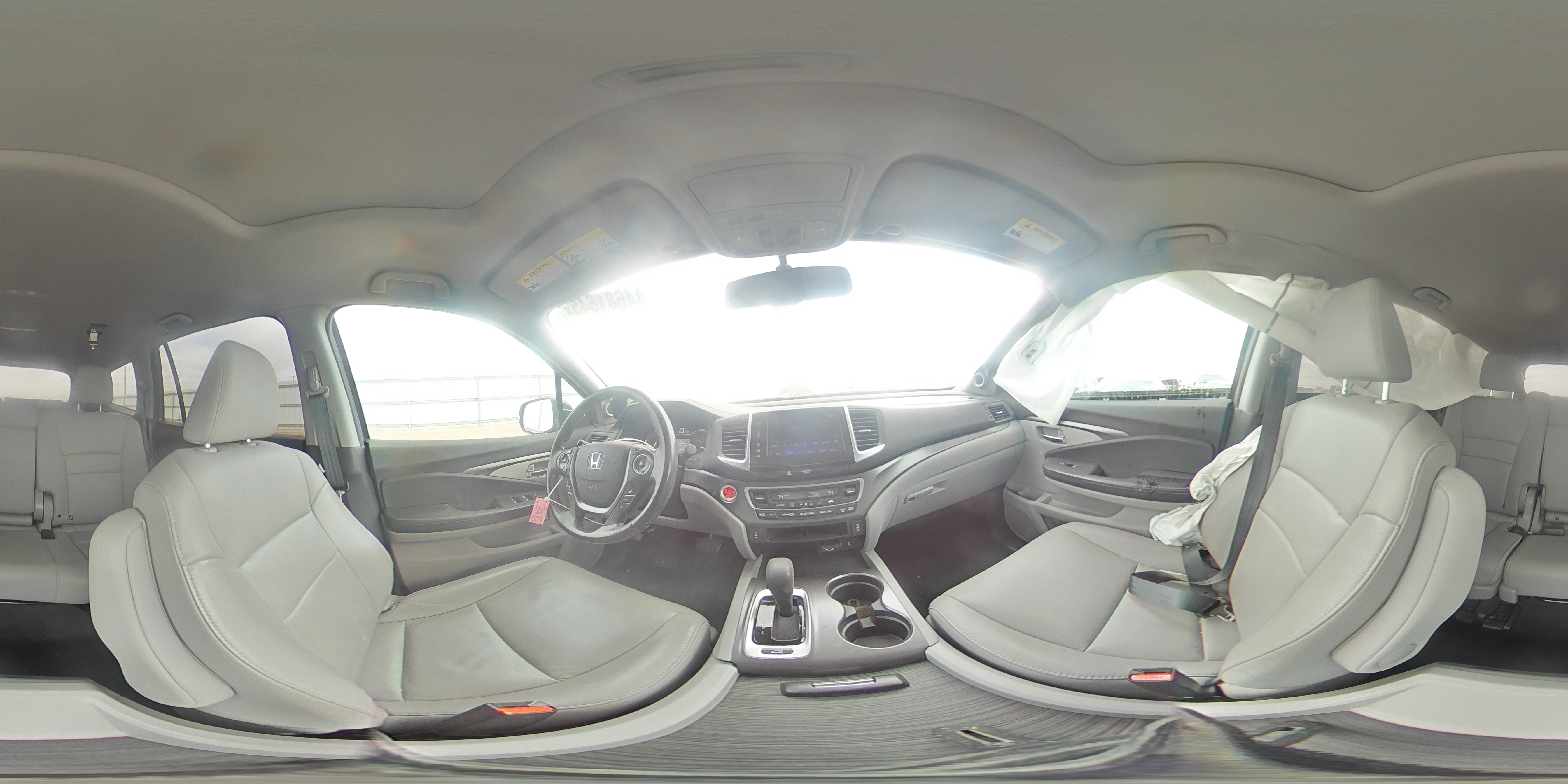 2018 Honda Pilot - Image 17