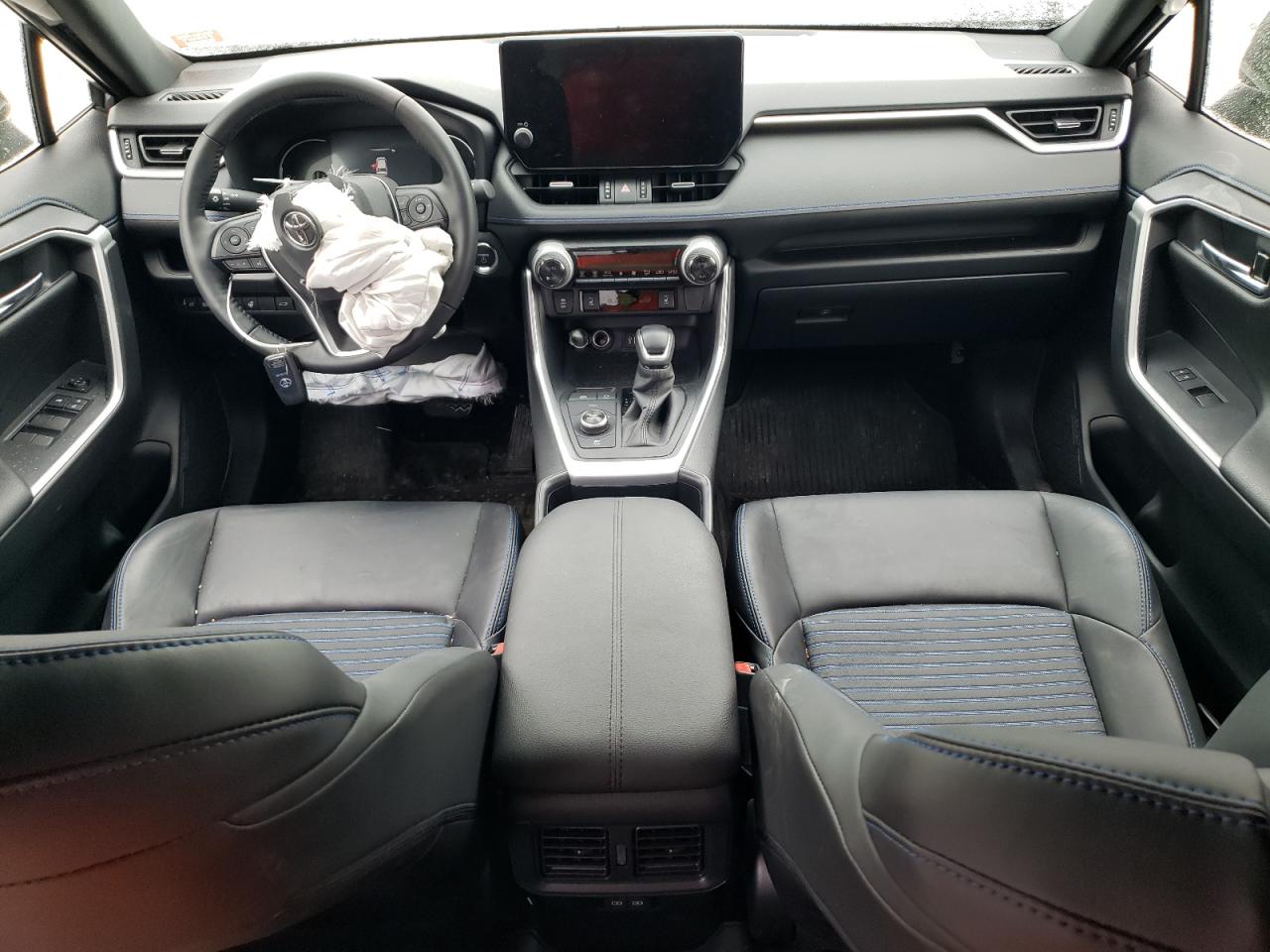 2023 Toyota RAV 4 - Image 8