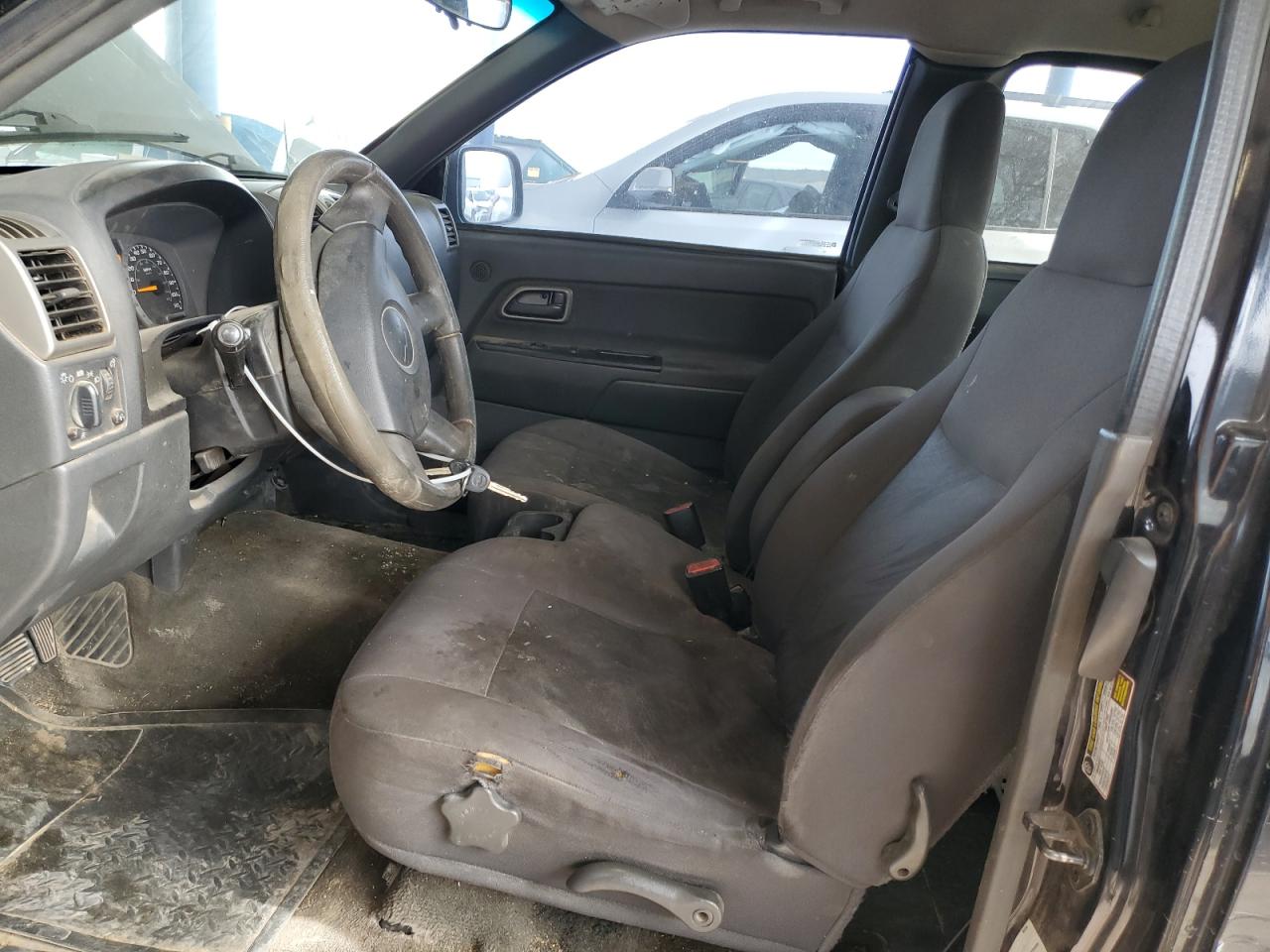 2005 Chevrolet Colorado - Image 7