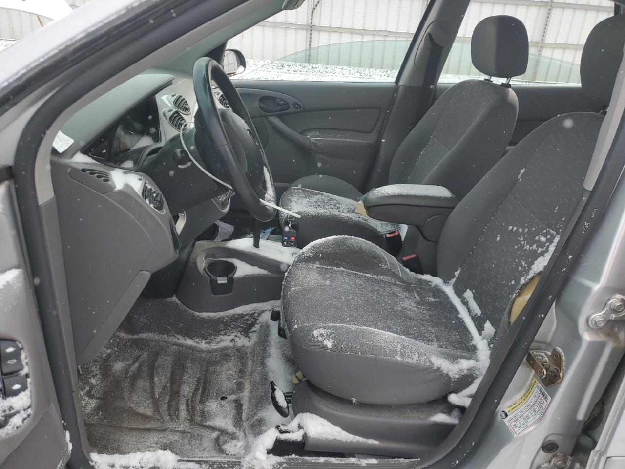 2004 Ford Focus - Image 7