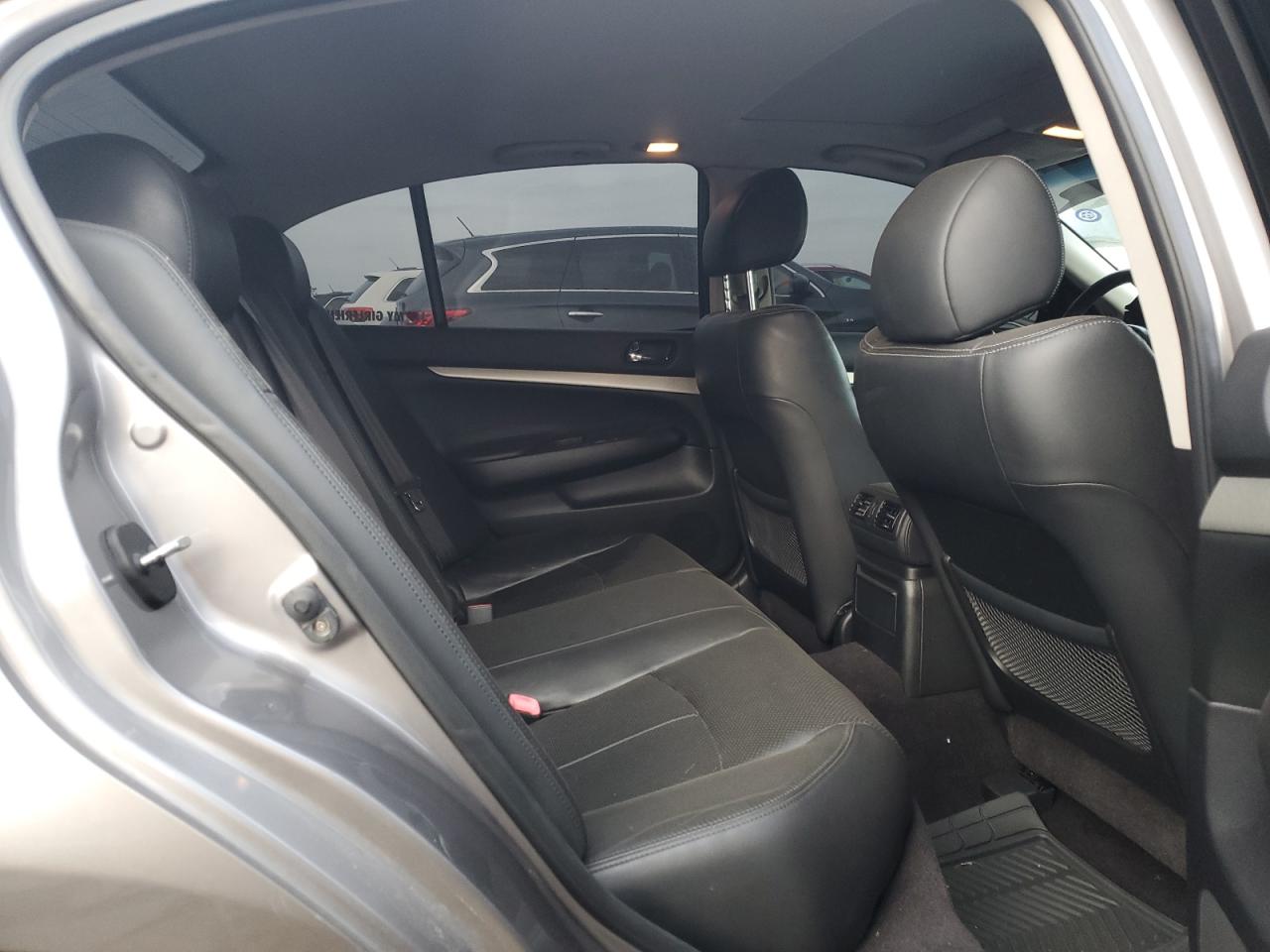 2008 Infiniti G - Image 10