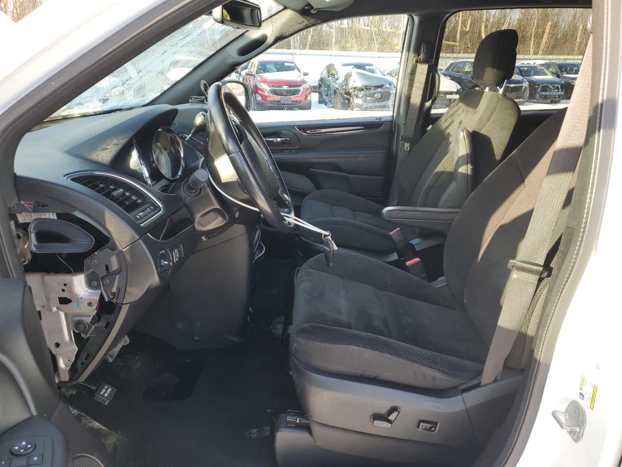2019 Dodge Caravan - Image 7