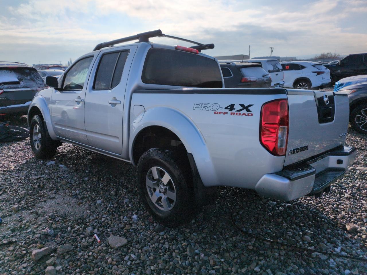 2012 Nissan Navara (Frontier) - Image 2