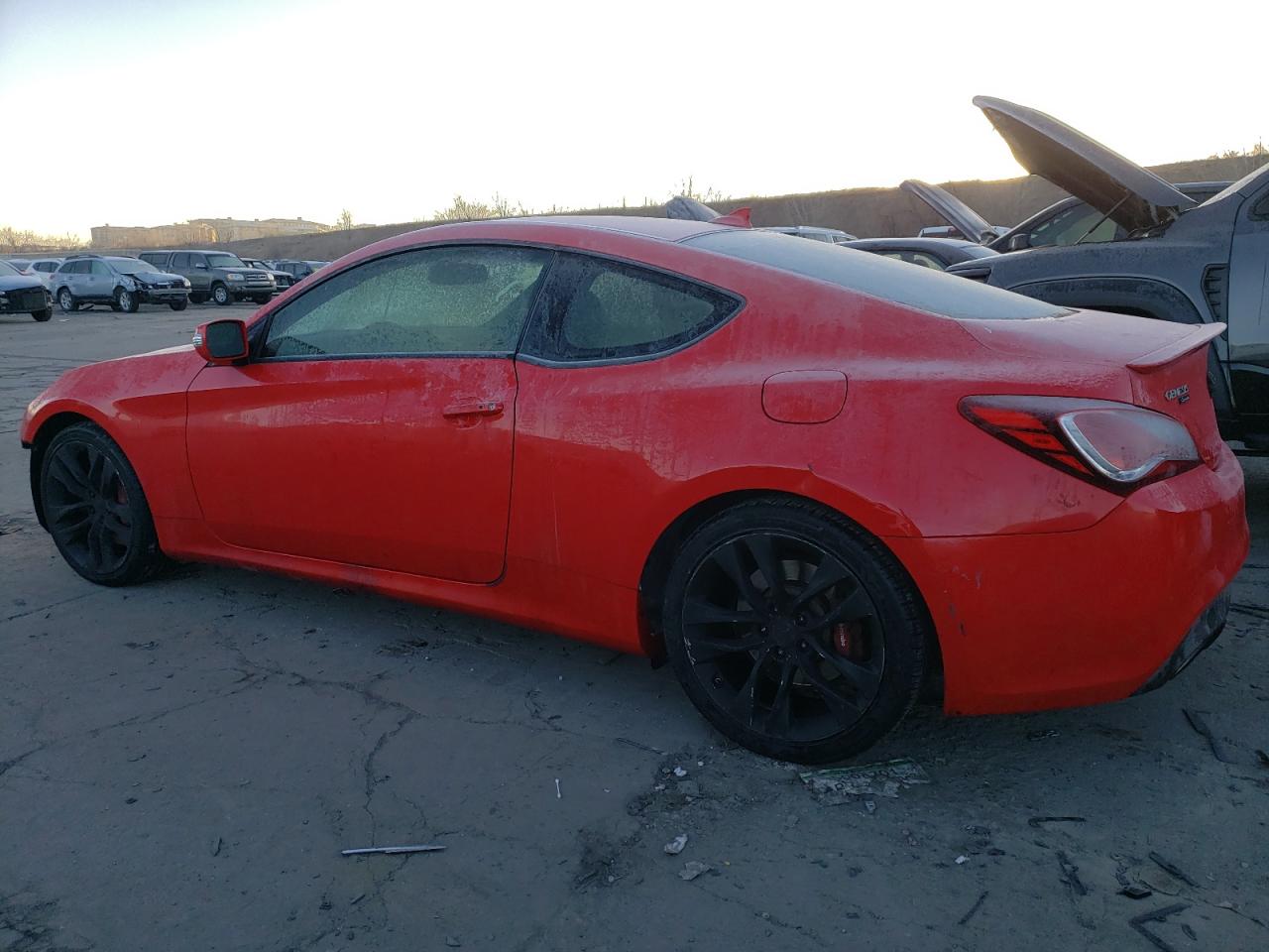 2015 Hyundai Genesis - Image 2