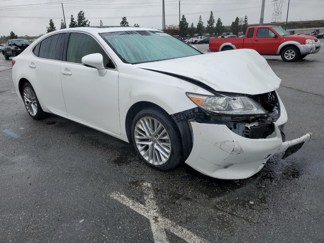 2014 Lexus ES - Image 4