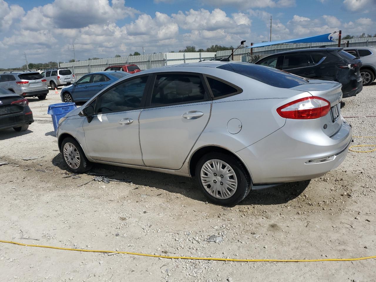 2016 Ford Fiesta - Image 2