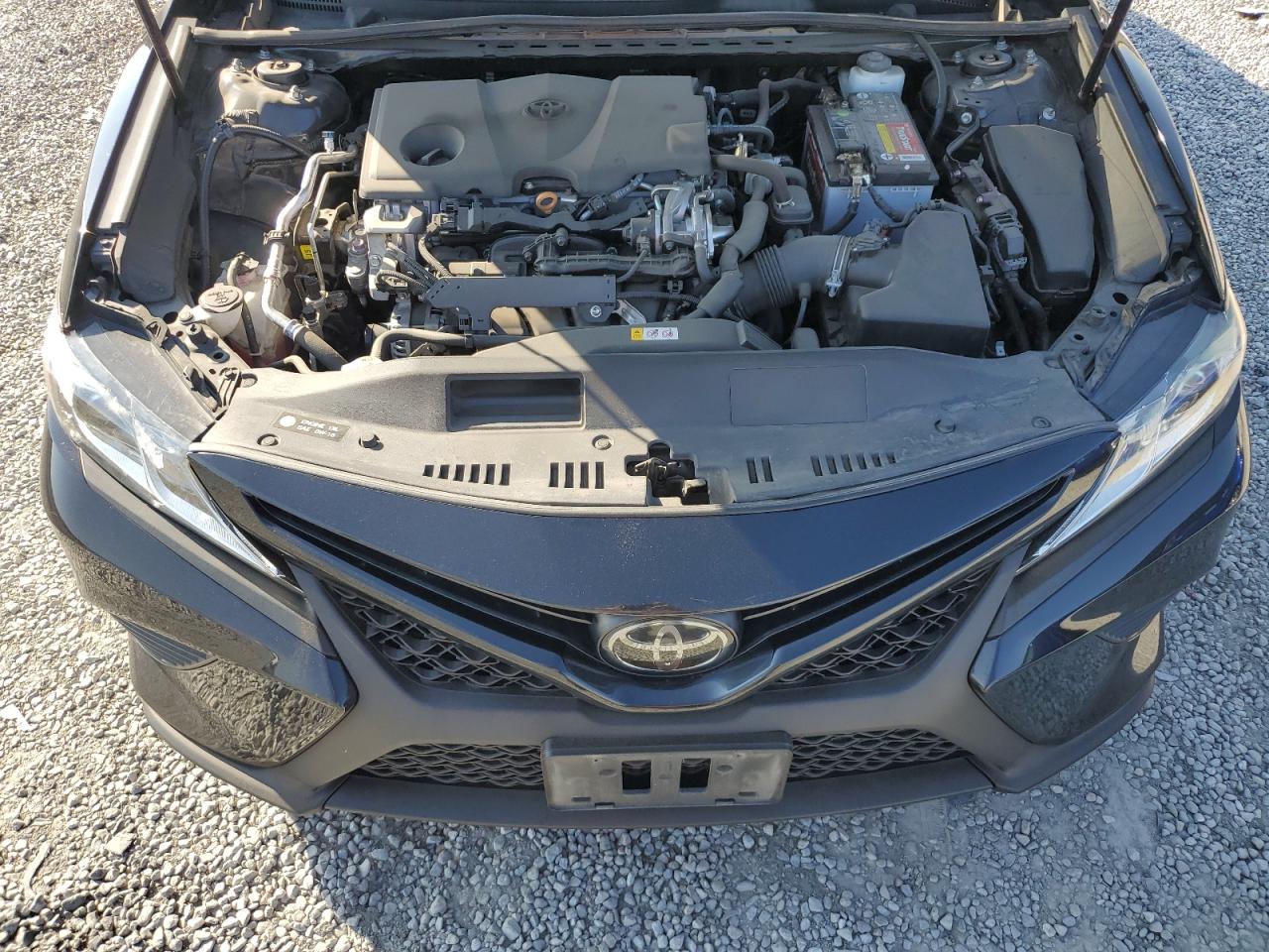 2019 Toyota Camry - Image 11