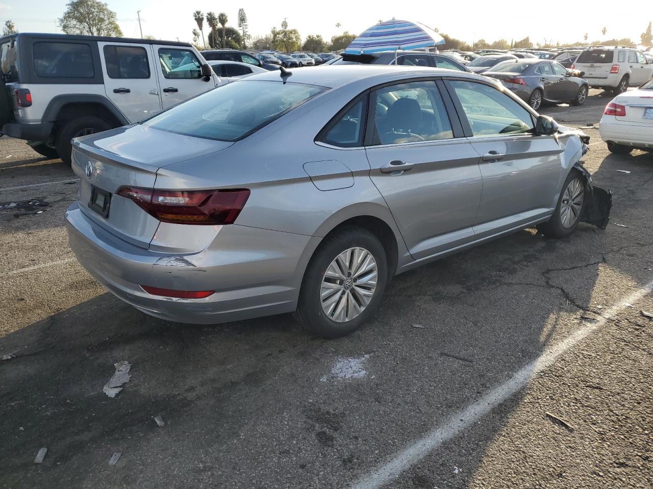 2019 Volkswagen Jetta - Image 3