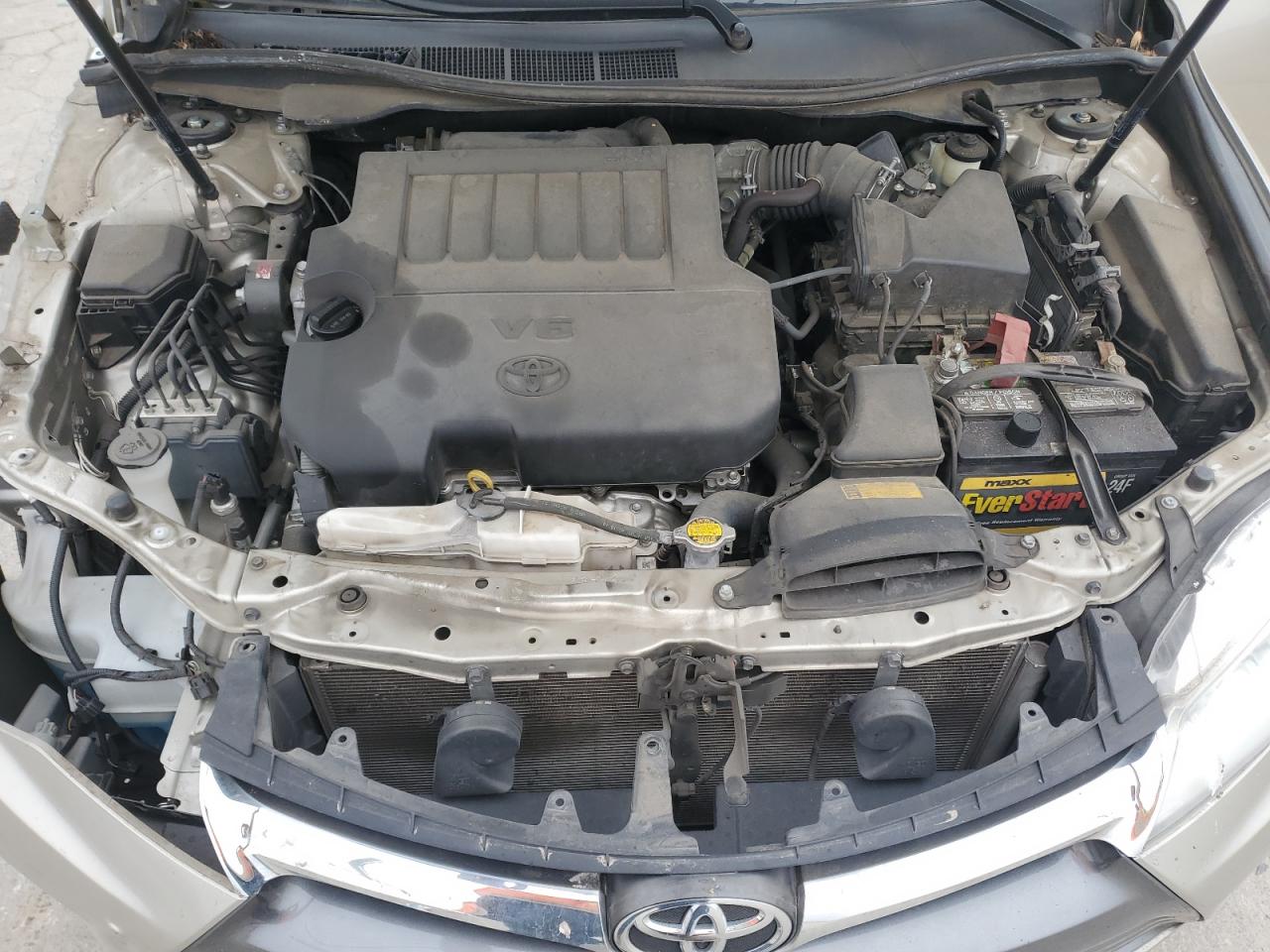 2015 Toyota Camry - Image 11