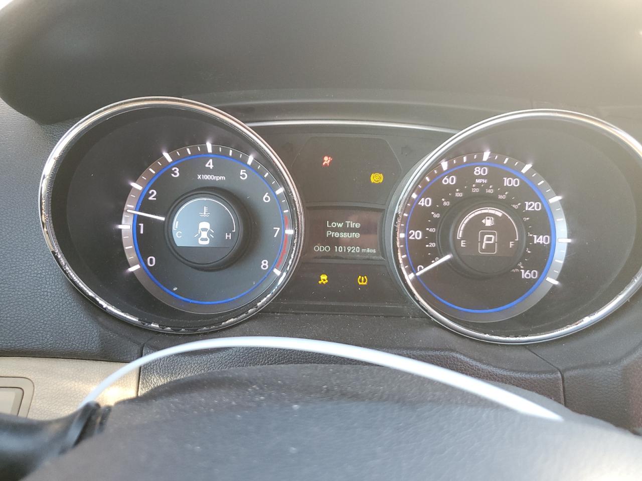 2014 Hyundai Sonata - Image 9