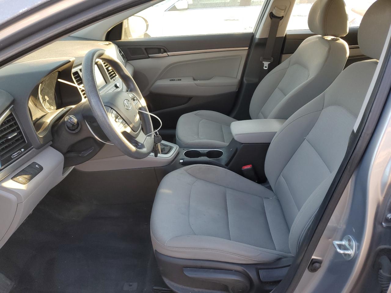 2017 Hyundai Elantra - Image 7