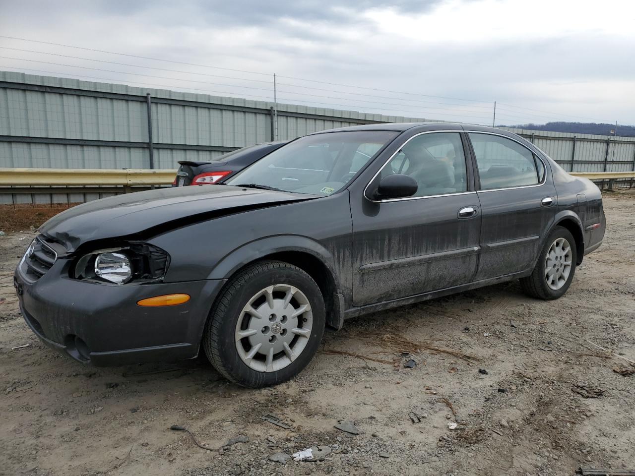 2000 Nissan Maxima - Image 1