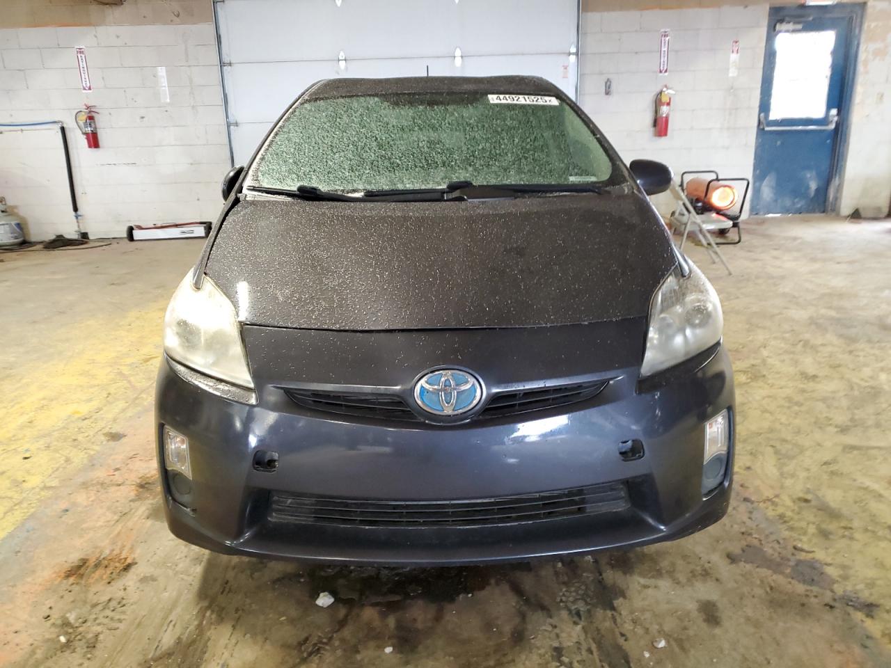 2011 Toyota Prius - Image 5