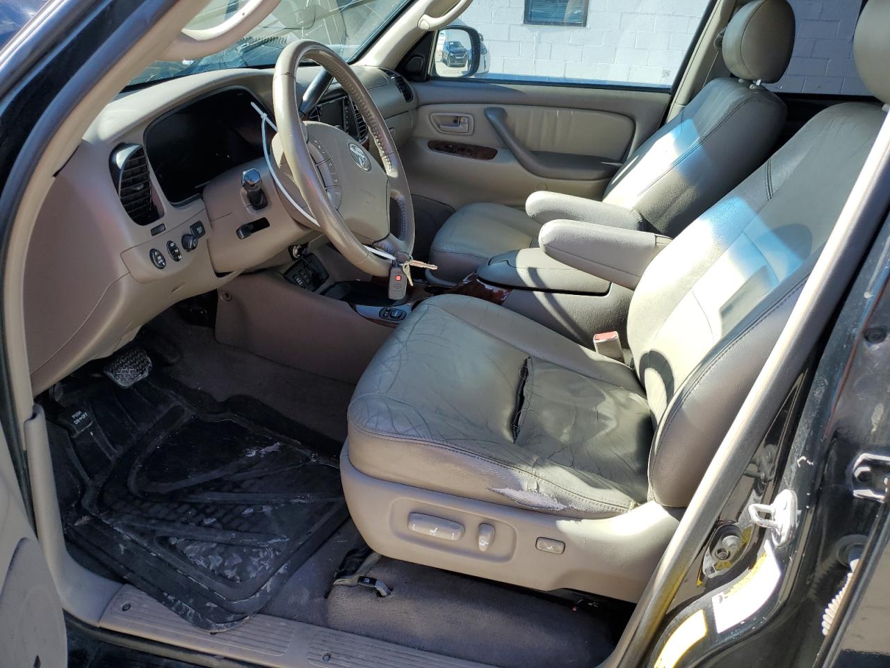 2005 Toyota Sequoia - Image 7