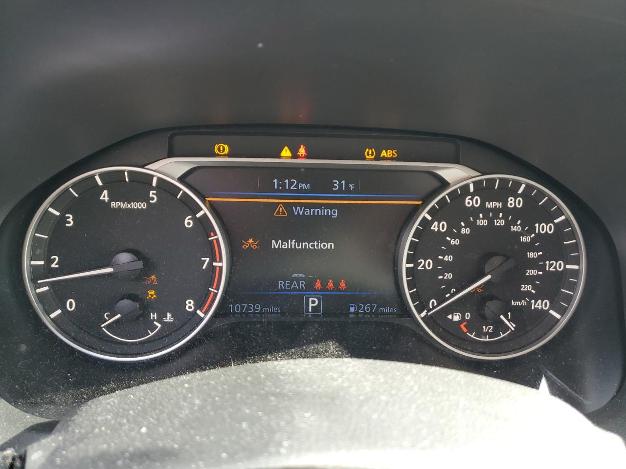 2024 Nissan Altima - Image 9