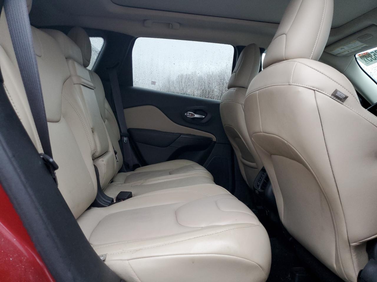 2015 Jeep Grand Cherokee - Image 11