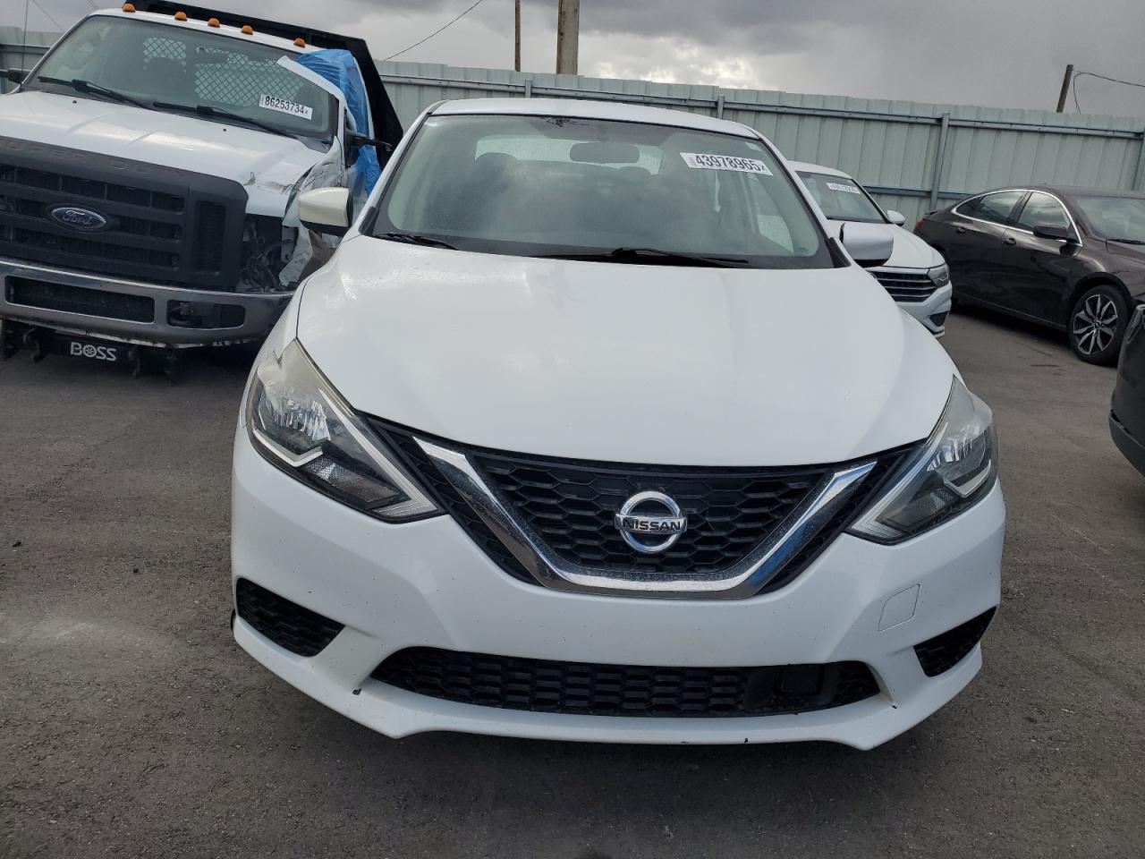 2018 Nissan Sentra - Image 5