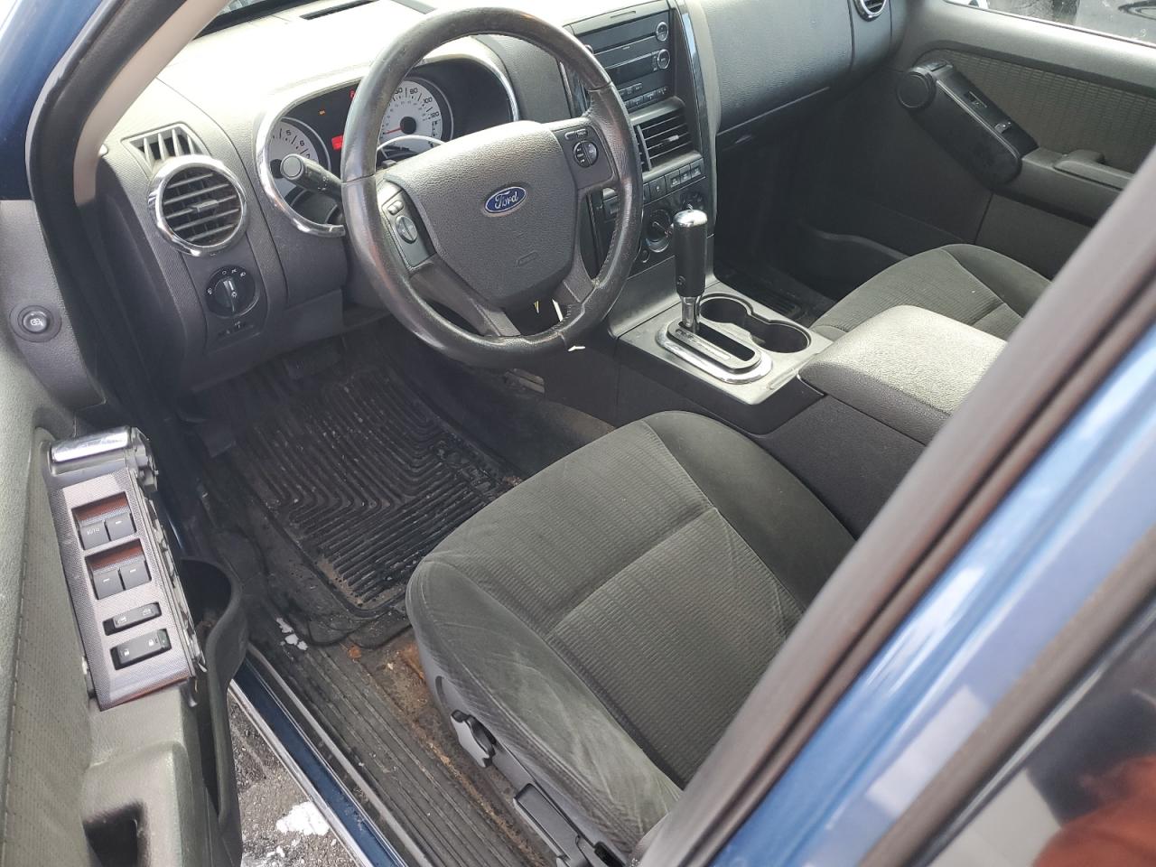 2009 Ford Explorer - Image 8