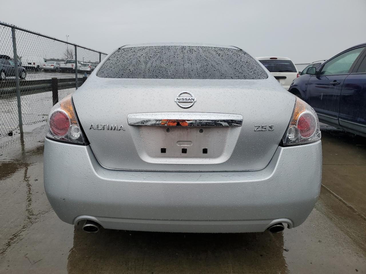 2010 Nissan Altima - Image 6
