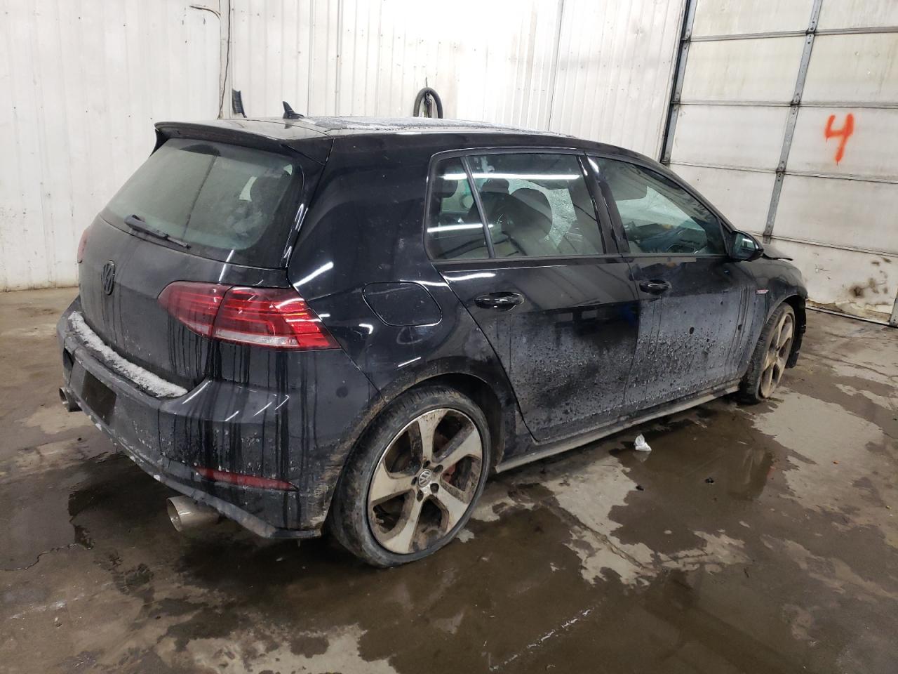 2019 Volkswagen GTI - Image 3