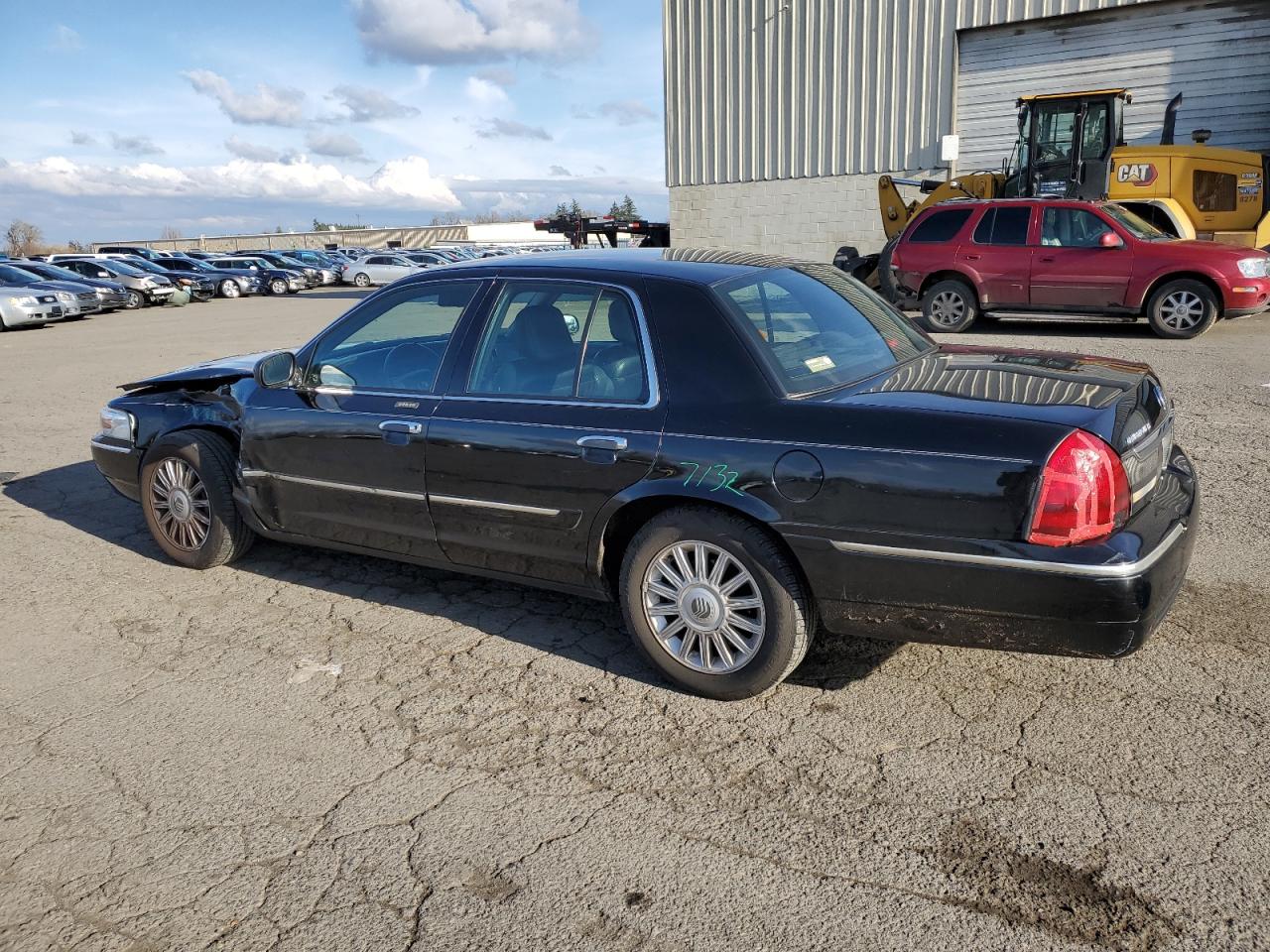 2008 Mercury Grand Marquis - Image 2